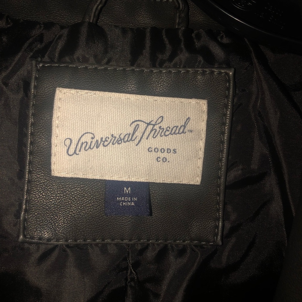 Leather jacket - Picture 2 of 2